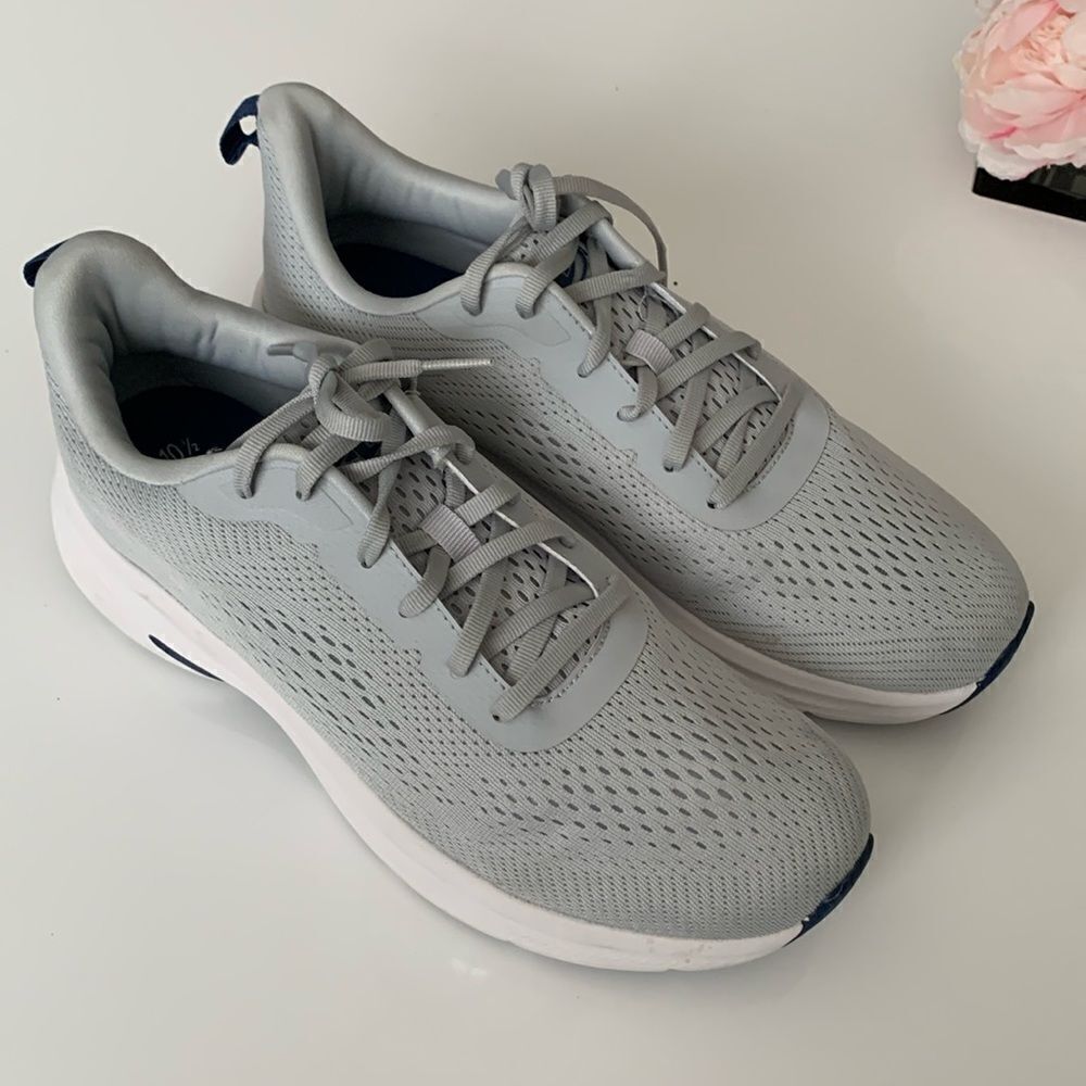 Athletic Works Gray Comfort Fit Lightweight Sneakers Size 10,5